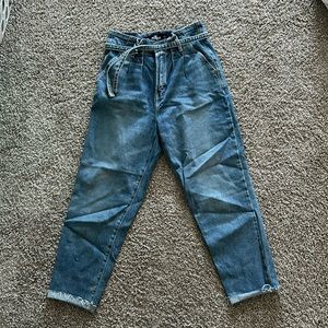 Hollister Ultra High Rise Mom Jeans